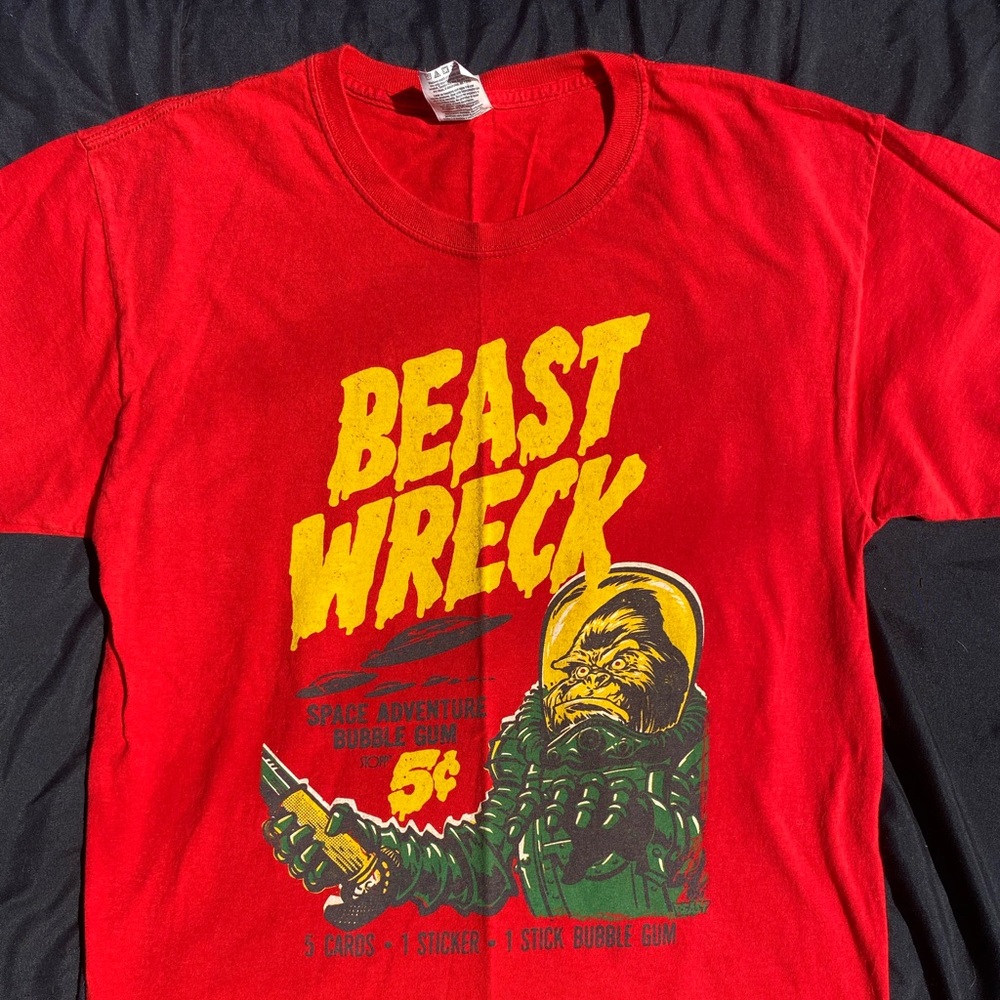 Beast Wreck tee